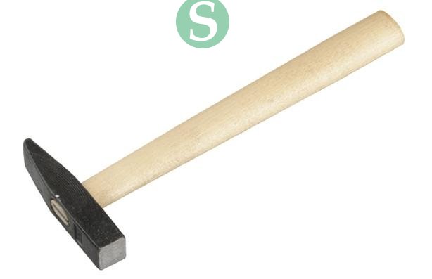 Молоток столярно-слесарный 500 гр. деревянная ручка купить недорого в Москве на 41км МКАД